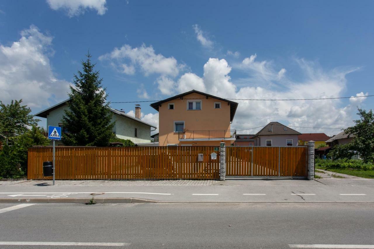 Villa Romana - Free Private Parking Любляна Екстер'єр фото
